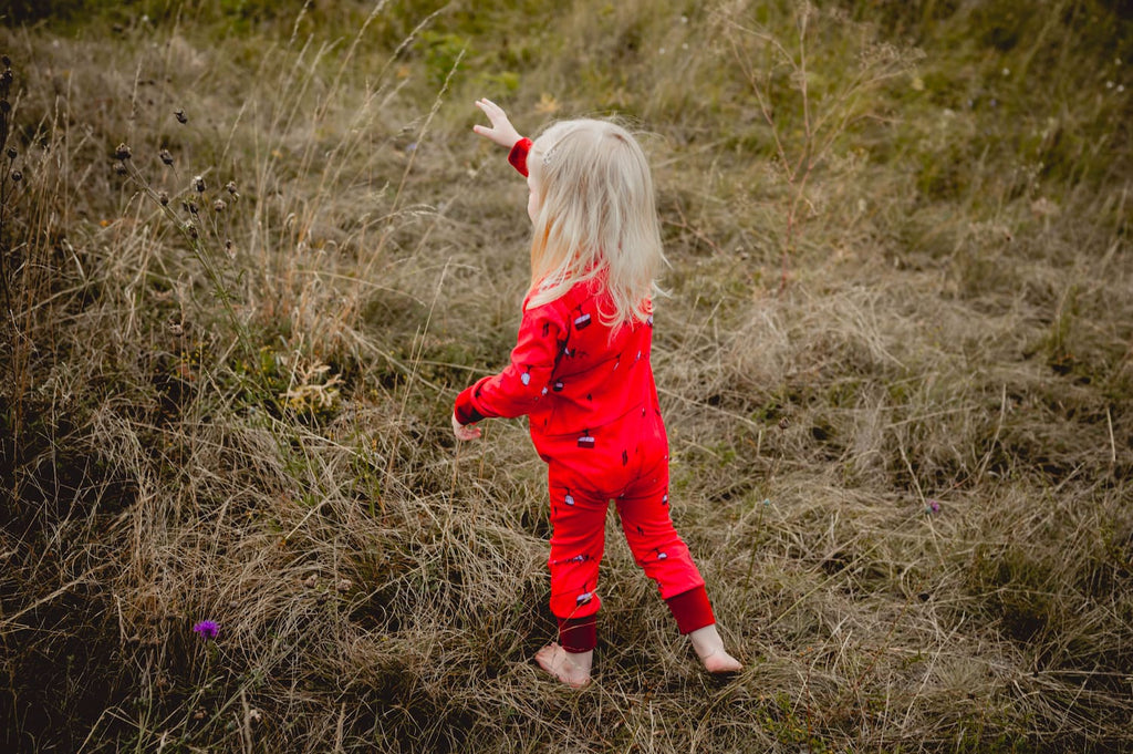 Merino Overall – Rot mit Seilbahn